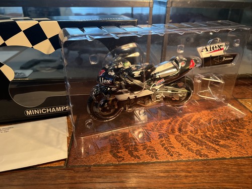 Minichamps scale 122 - scale,