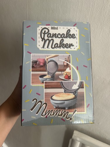 Mini pancake maker non - maker,