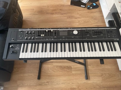 Roland 09b combo - roland, v-combo