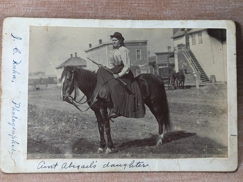 Armed cowgirl western - armed, cabinet