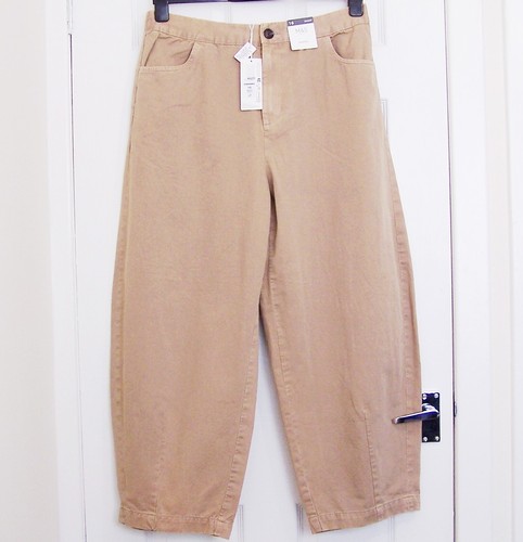 Size short inside - 16, leg