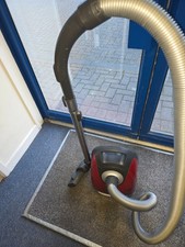 MIELE S5260 CYLINDER VACUUM