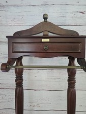 Vintage Bombay Company Men's Suit & Valet Stand H46xW18xD15”