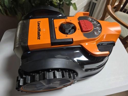 Lawnmaster vbrm16 robotic - lawnmaster,