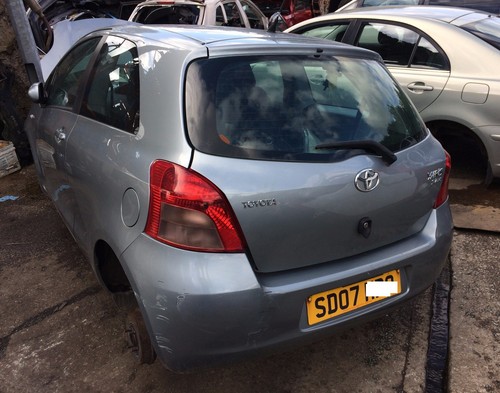 Toyota yaris vvti petrol 3 - 1.3,
