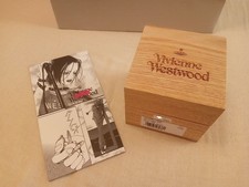 Vivienne Westwood x Nana Giant