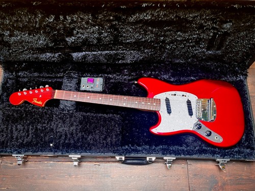 Fender mustang guitar cij - fender,