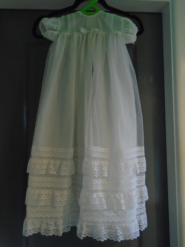 Mid 1960 white flowing - 1960's,
