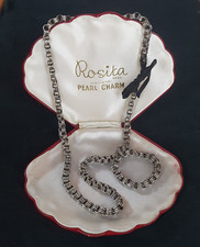 Victorian Book Chain Graduated