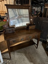 antique dressing table