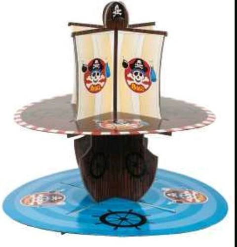 Pirate two tier cupcake - two,