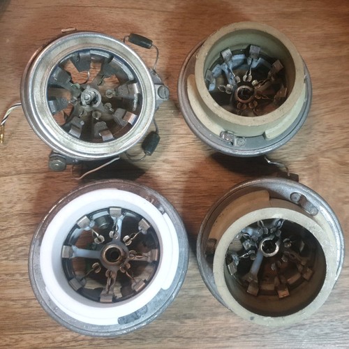 Valve tube socket for - valve,