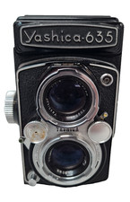 Yashica 635 TLR medium/35mm