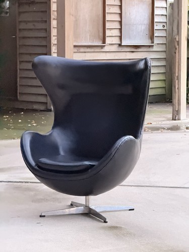 Arne jacobsen egg chair - chair, model