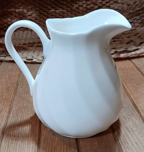 Candlelight wedgwood creamer - candlelight,