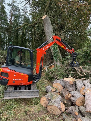 Hire operator digger - hire,