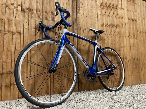 Carbon fibre trek madone - carbon,