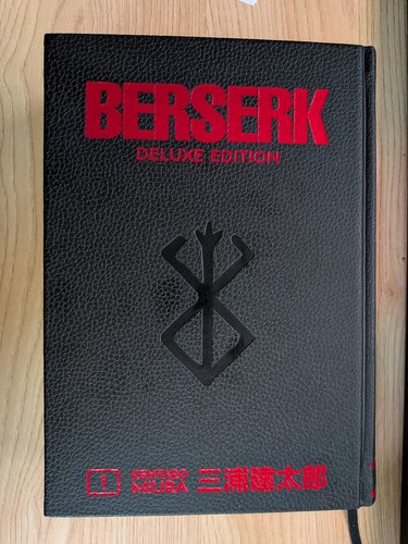 Berserk deluxe edition volume - deluxe,