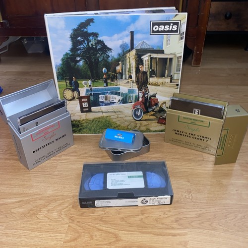 Oasis memorabilia job lot - job,