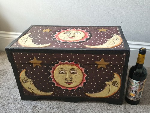 1990 vintage wooden trunk - vintage, /
