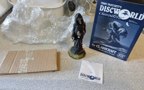 Pratchett discworld clarecraft - discworld,
