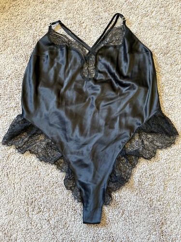 Nwt victoria secret satin - nwt,