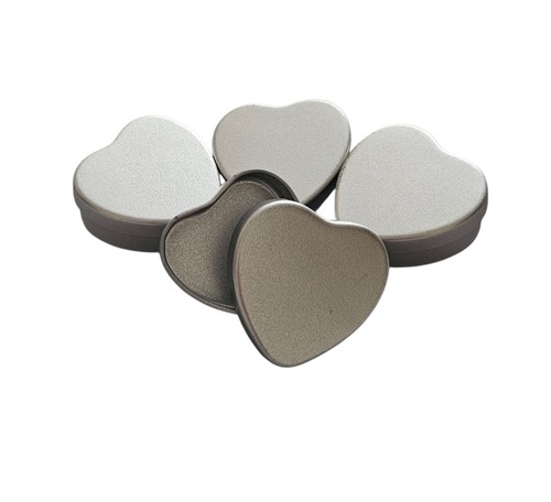 Heart shaped tins 20ml - shaped,