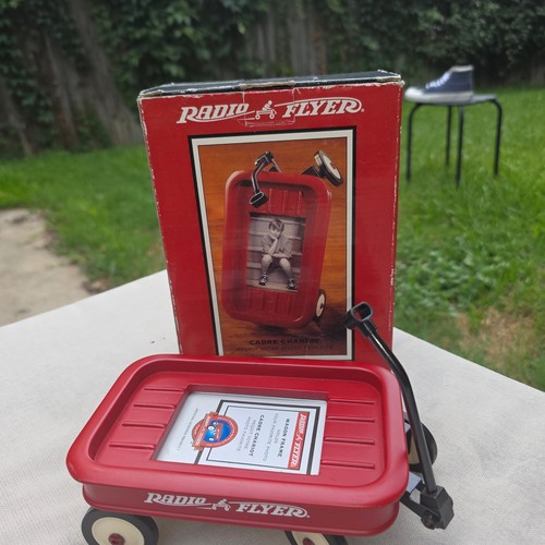 Radio flyer wagon photo frame - radio,