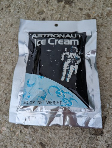 Astronaut ice cream - cream, sachet