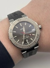 Oris Aquis Date Relief 01 733