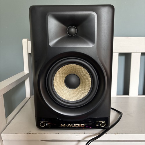 Audio forty eighty and - m-audio, dj