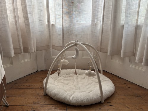 Mamas and papas welcome - mamas,
