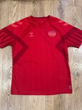 DENMARK HUMMEL FIFA WORLD CUP 2022 RED SHIRT SOCCER JERSEY FOOTBALL SIZE XL MEN