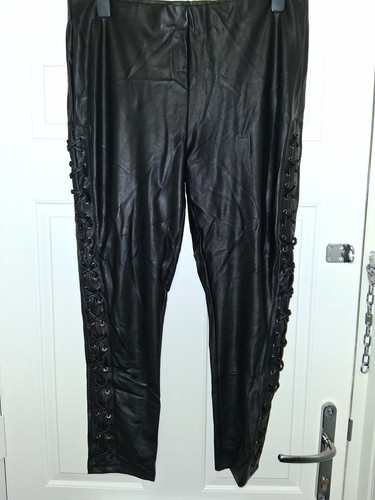 Black pvc laced side - laced,