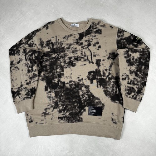 Stone island earth mapping - earth,