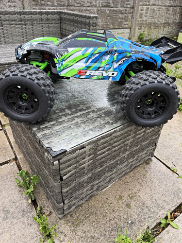 Traxxas revo rc monster - 1/8,
