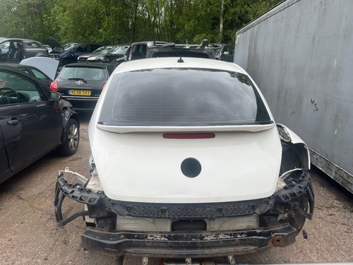 Beetle 2013 tailgate boot - vw,