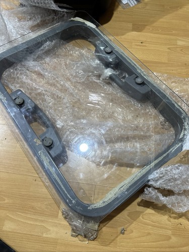 Mercedes minibus roof window - minibus,