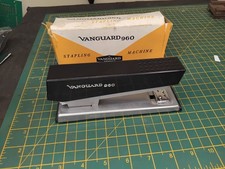 VINTAGE VANGUARD 960 STAPLER