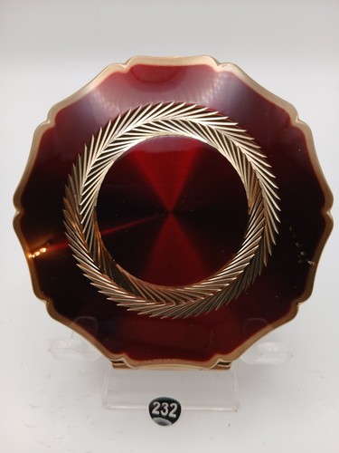 Beautiful vintage stratton - beautiful,