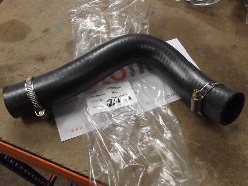 Top radiator hose - with, clips