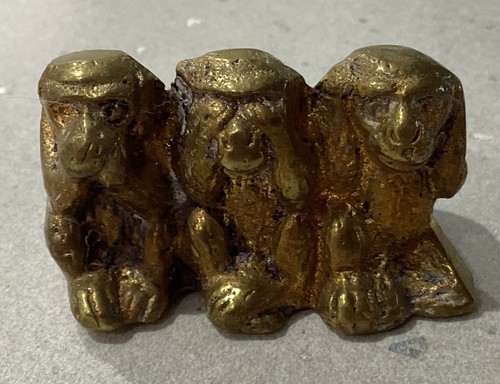 Three wise monkeys see - monkeys, no