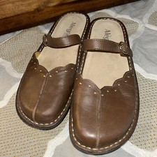 Alegria by PG TUS-604 Brown