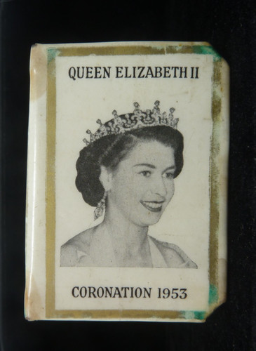 Souvenir queen elizabeth - elizabeth, ii