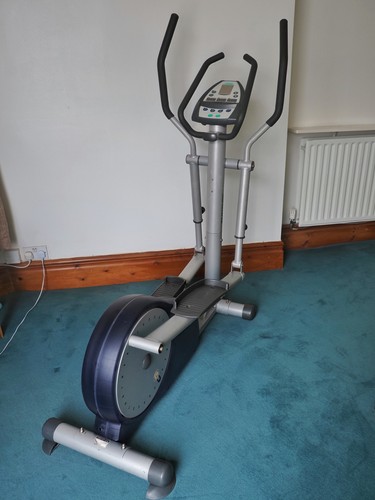 Tunturi cross trainer - c6,