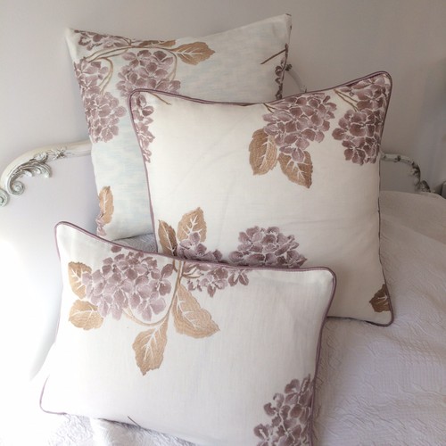 Laura ashley crawford - laura,