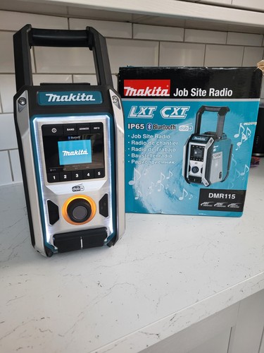 Makita dmr115 body - body-only, radio