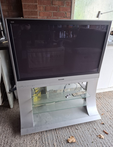 Panasonic viera 42in plasma - panasonic,