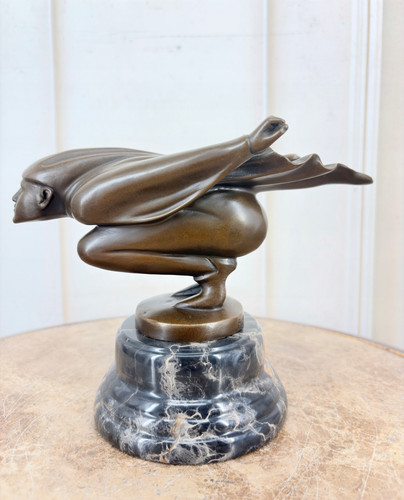 Bronze statue raging jester - bronze,