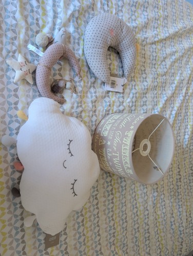 Mamas and papas nursery - mamas, items